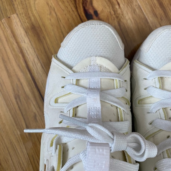 AIR HUARACHE CRAFT SNEAKER IN SUMMIT WHITE, ROSEWOOD, WOLF GREY, & BLACK - Picture 13 of 13